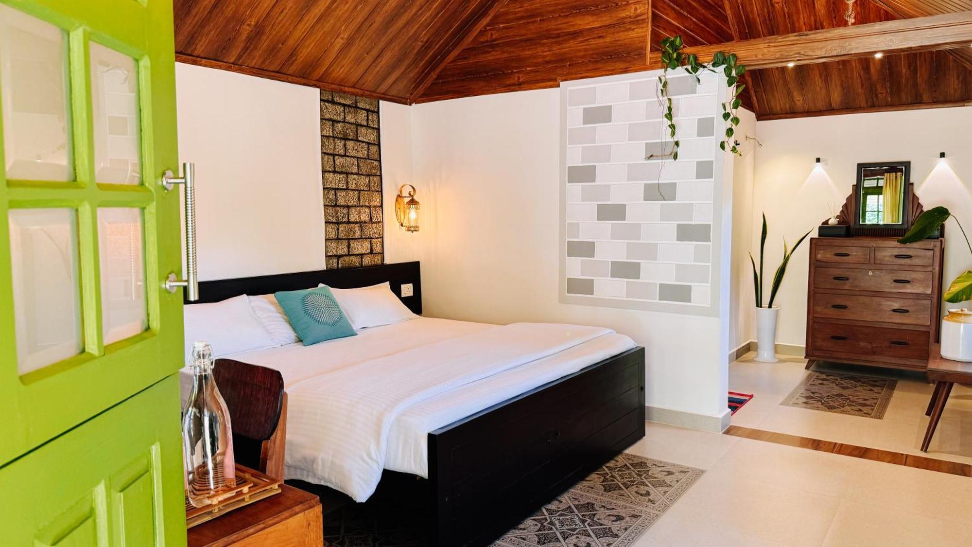 Calm Shack - 2 Bedroom-Boutique Farm Stay Munnar Eksteriør billede