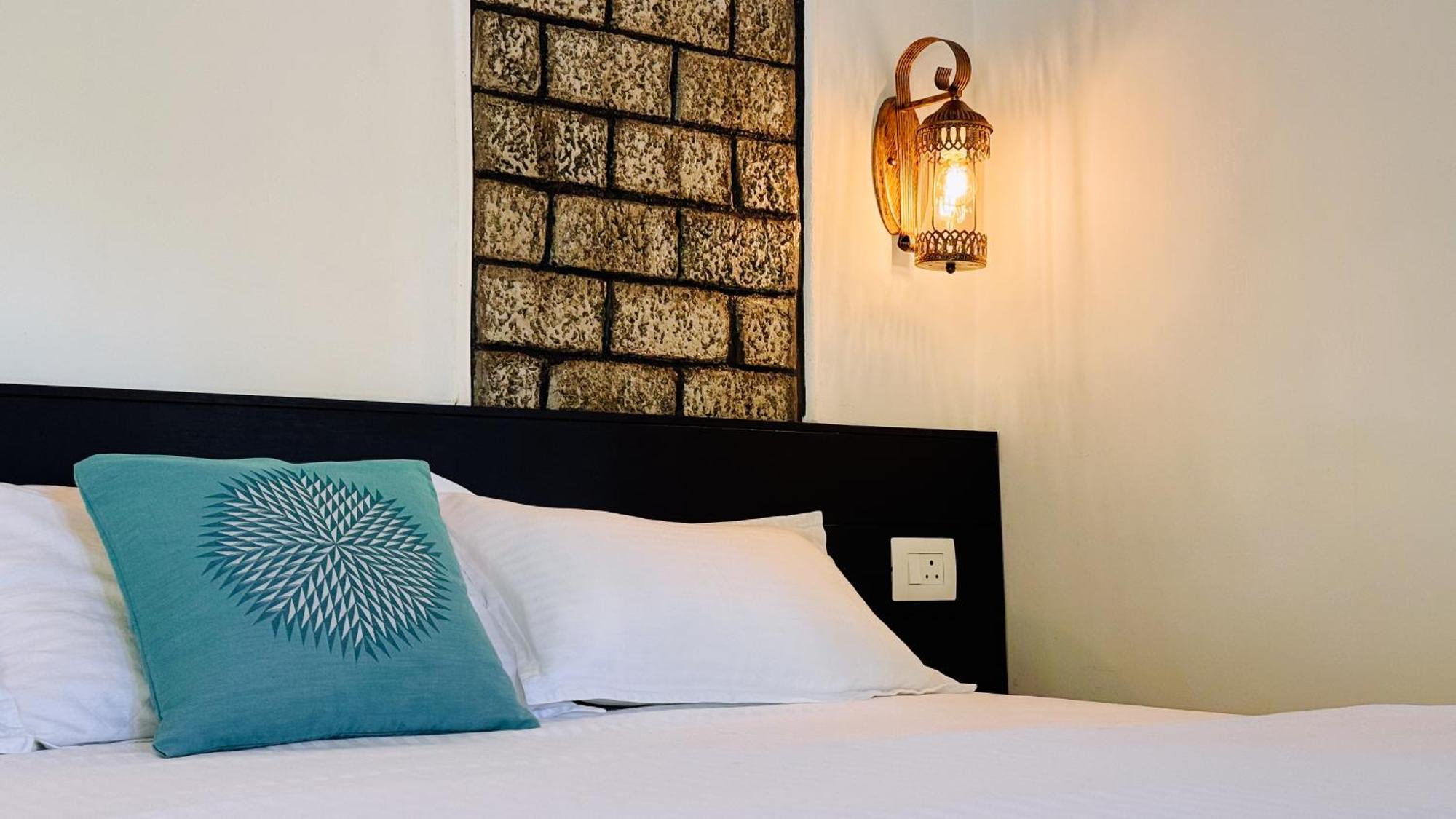Calm Shack - 2 Bedroom-Boutique Farm Stay Munnar Eksteriør billede