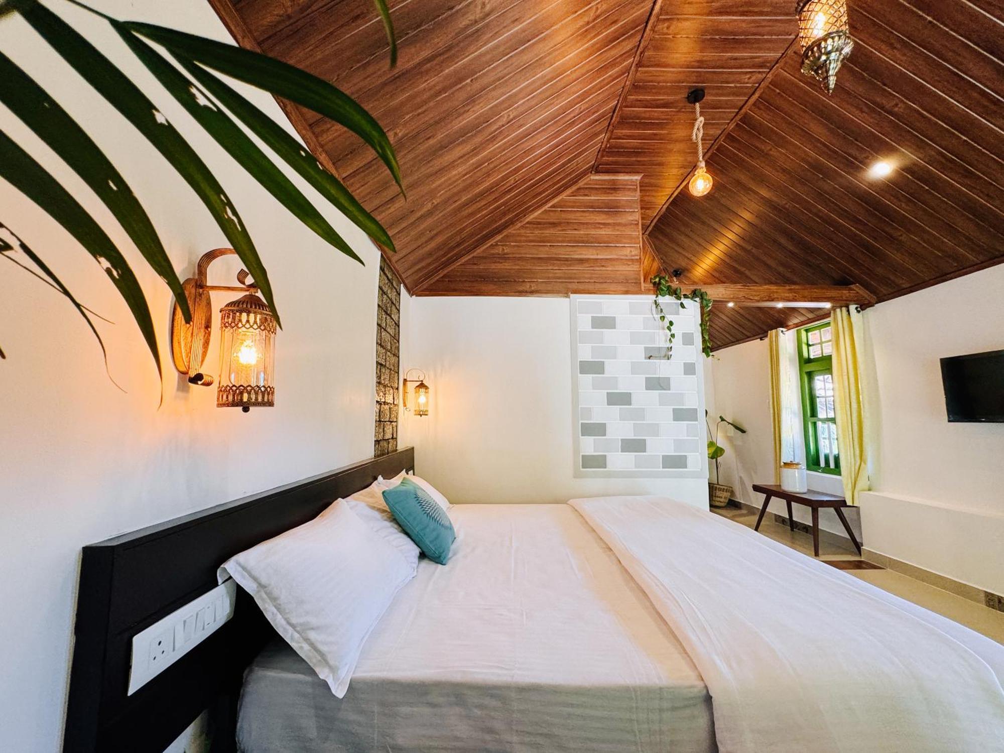 Calm Shack - 2 Bedroom-Boutique Farm Stay Munnar Eksteriør billede