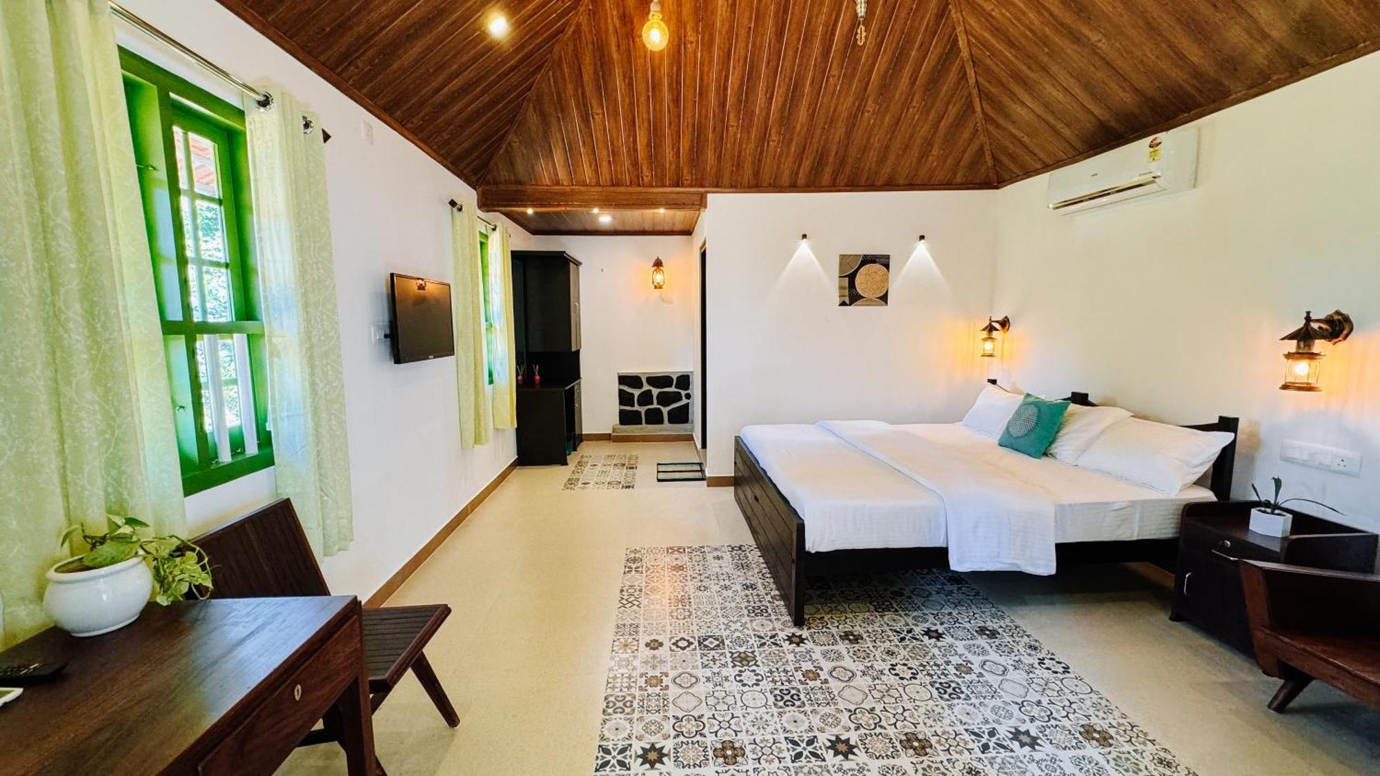Calm Shack - 2 Bedroom-Boutique Farm Stay Munnar Eksteriør billede