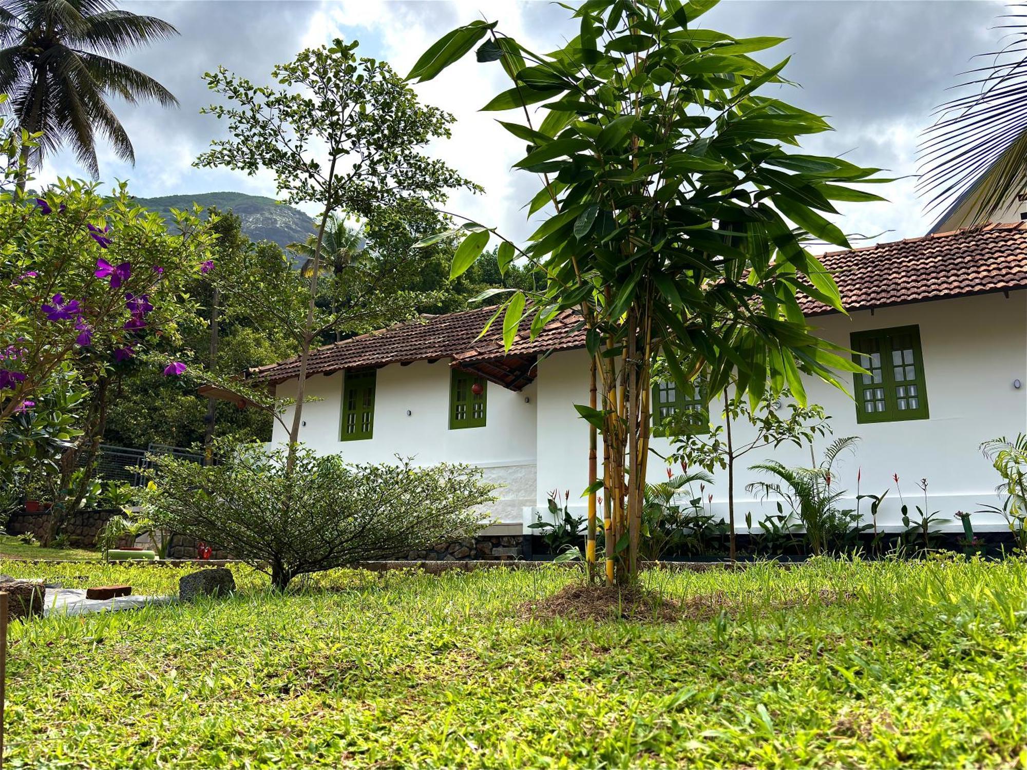 Calm Shack - 2 Bedroom-Boutique Farm Stay Munnar Eksteriør billede